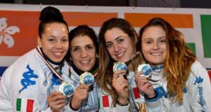 Camilla Mancini (prima a dx) con le altre azzurre del dream team