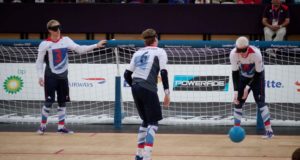 Una fase di un incontro di goalball